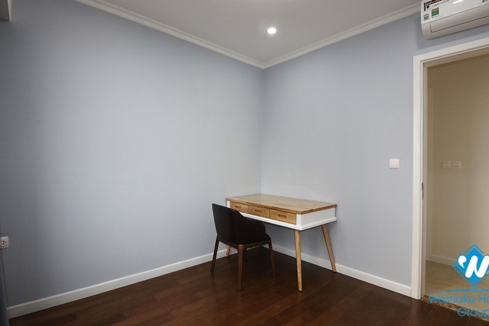 State-of-the-art three-bedroom apartment with lake view in D'capital building on Tran Duy Hung st, Cau Giay